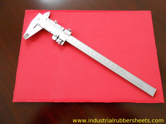 Arkusz gumy naturalnej spożywczej o wysokiej wytrzymałości na rozciąganie i szerokim zakresie temperatur do zastosowań przemysłowych