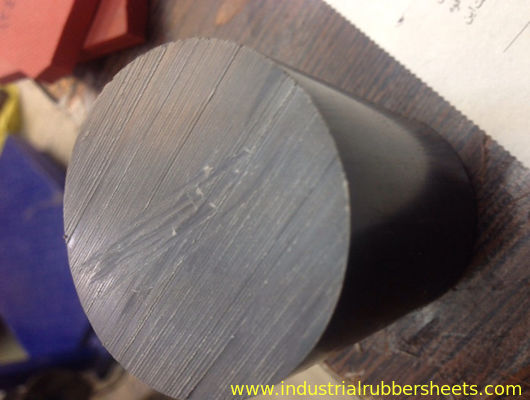 Pierwsza prętka z PVC o właściwościach przeciwkorozyjnych i wytrzymałości na rozciąganie 52Mpa w kolorach biały szaro-czarny